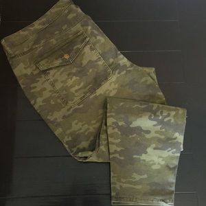 Ava & Viv Pants - Ava & Viv camo jegging Ava & Viv Pants - Ava & Viv camo jegging